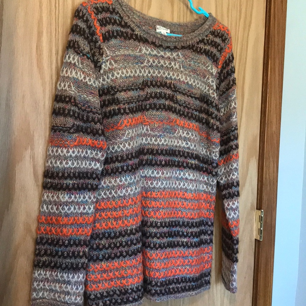 Hem & Thread Detailed Sweater